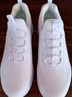 Skechers Women's White Slip-On Knit Sneakers - Easy Fit / S Sport
